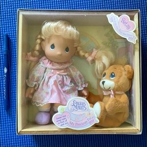 Precious Moments Betsey vintage doll NIB! 1998